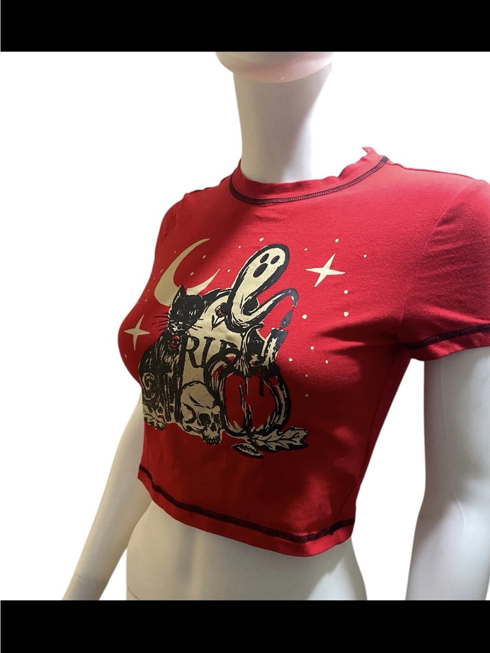 SHEIN Red Halloween Graphic Crop Top - Picture 2 of 2